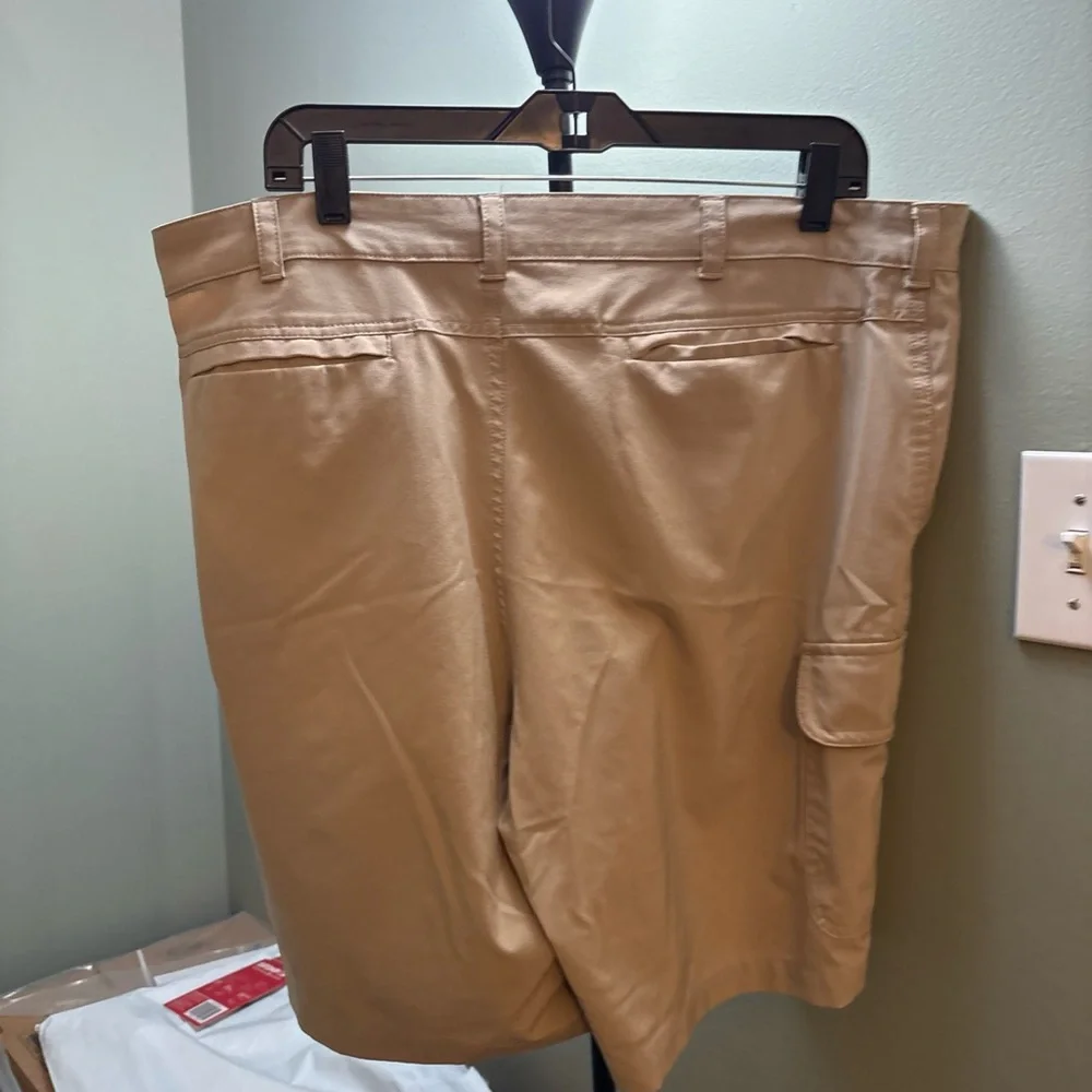 PGA Tour Men's Beige Cargo Shorts